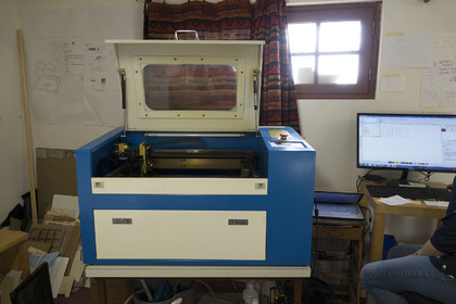 GÉANTE PAR MONTS ET PAR VAUX - OPH - n° 25