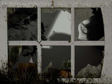 Elle blottit son visage contre son épaule